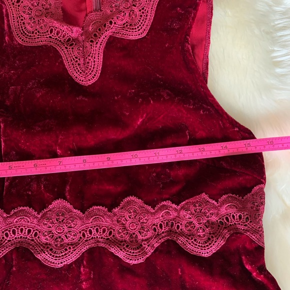 Red Velvet Dress with lace - Picture 15 of 15